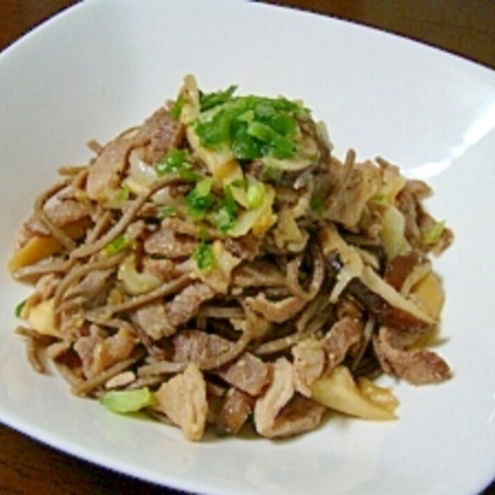 豚とキノコの味噌蕎麦パスタ